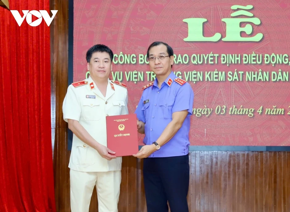 Điều động, bổ nhiệm ông Nguyễn Tiến Dũng làm Viện trưởng VKSND tỉnh Thanh Hóa Điều động, bổ nhiệm ông Nguyễn Tiến Dũng làm Viện trưởng VKSND tỉnh Thanh Hóa