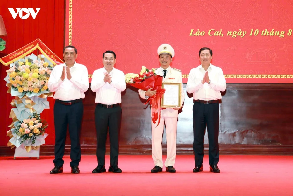 Điều động Đại tá Trịnh Khắc Cường làm Giám đốc Công an tỉnh Lào Cai Điều động Đại tá Trịnh Khắc Cường làm Giám đốc Công an tỉnh Lào Cai