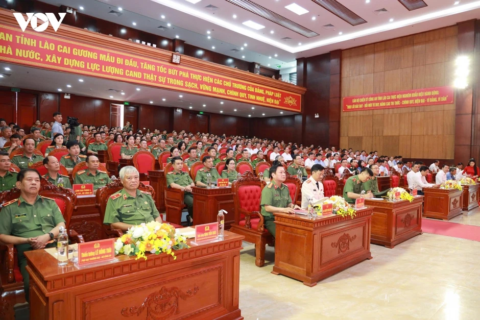 Điều động Đại tá Trịnh Khắc Cường làm Giám đốc Công an tỉnh Lào Cai Điều động Đại tá Trịnh Khắc Cường làm Giám đốc Công an tỉnh Lào Cai
