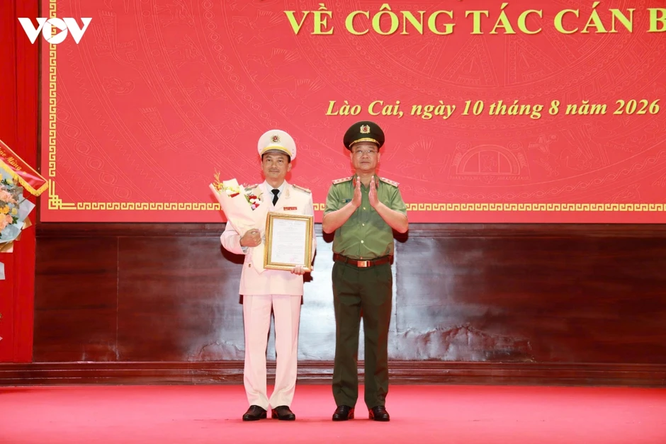 Điều động Đại tá Trịnh Khắc Cường làm Giám đốc Công an tỉnh Lào Cai Điều động Đại tá Trịnh Khắc Cường làm Giám đốc Công an tỉnh Lào Cai