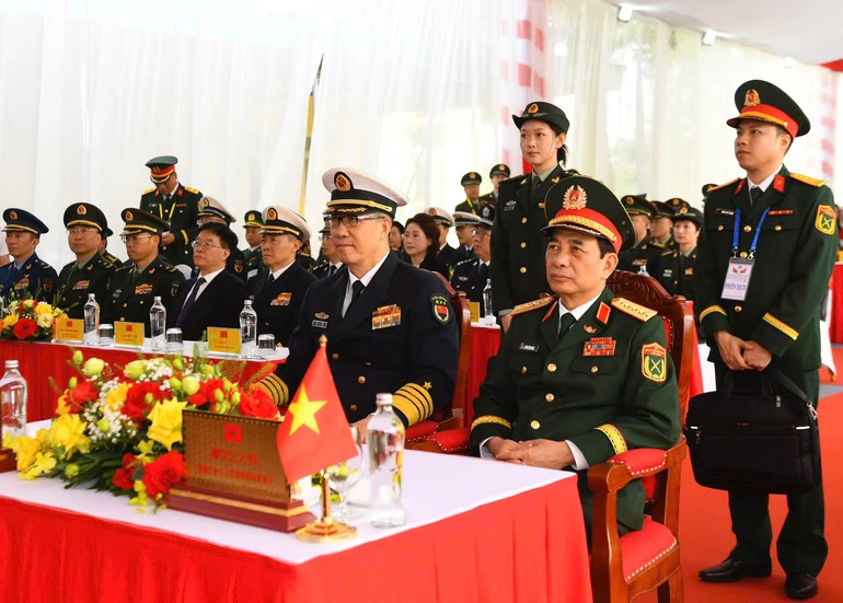Đoàn cấp cao Bộ Quốc phòng Việt Nam và Trung Quốc dự lễ khởi công Trạm Y tế hữu nghị xã Hải Sơn Đoàn cấp cao Bộ Quốc phòng Việt Nam và Trung Quốc dự lễ khởi công Trạm Y tế hữu nghị xã Hải Sơn