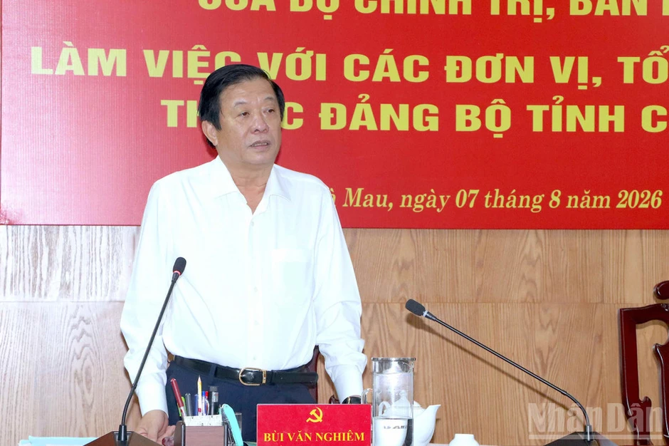 Đoàn công tác của Bộ Chính trị kiểm tra, giám sát công tác cán bộ tại Cà Mau Đoàn công tác của Bộ Chính trị kiểm tra, giám sát công tác cán bộ tại Cà Mau