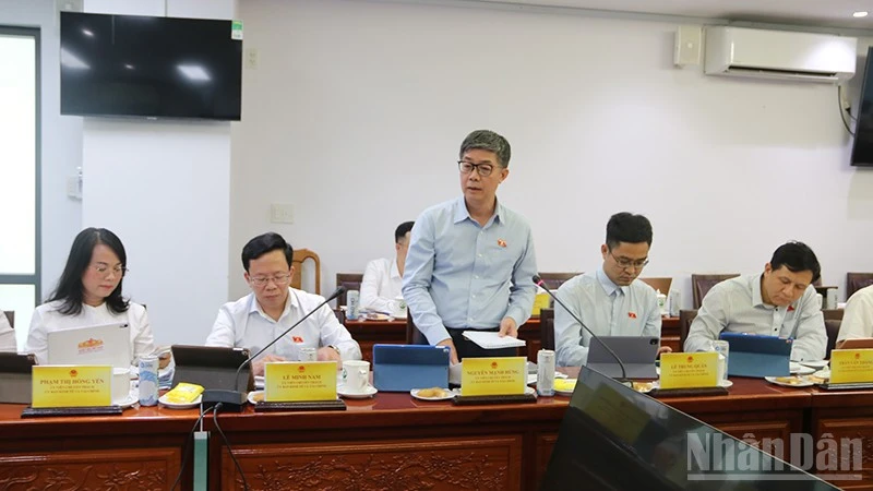 Đoàn công tác của Quốc hội làm việc tại tỉnh Vĩnh Long Đoàn công tác của Quốc hội làm việc tại tỉnh Vĩnh Long