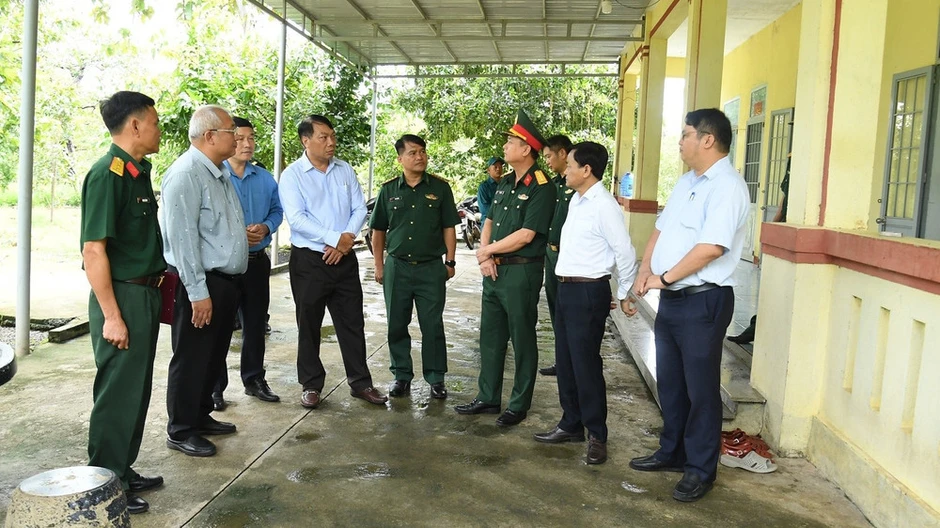 Đoàn công tác Vụ địa phương 2, Văn phòng Trung ương Đảng khảo sát quốc phòng, an ninh gắn với phát triển kinh tế-xã hội tại Đắk Lắk Đoàn công tác Vụ địa phương 2, Văn phòng Trung ương Đảng khảo sát quốc phòng, an ninh gắn với phát triển kinh tế-xã hội tại Đắk Lắk
