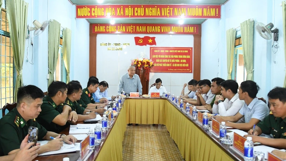 Đoàn công tác Vụ địa phương 2, Văn phòng Trung ương Đảng khảo sát quốc phòng, an ninh gắn với phát triển kinh tế-xã hội tại Đắk Lắk Đoàn công tác Vụ địa phương 2, Văn phòng Trung ương Đảng khảo sát quốc phòng, an ninh gắn với phát triển kinh tế-xã hội tại Đắk Lắk