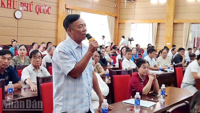 Đoàn đại biểu Quốc hội tỉnh An Giang tiếp xúc cử tri đặc khu Phú Quốc Đoàn đại biểu Quốc hội tỉnh An Giang tiếp xúc cử tri đặc khu Phú Quốc