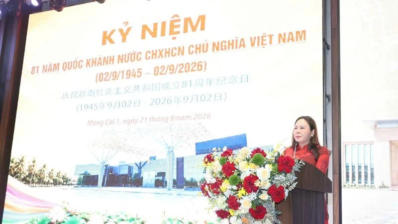Đoàn đại biểu Thành ủy, Chính quyền nhân dân thành phố Đông Hưng (Trung Quốc) chúc mừng Quốc khánh nước Cộng hòa xã hội chủ nghĩa Việt Nam Đoàn đại biểu Thành ủy, Chính quyền nhân dân thành phố Đông Hưng (Trung Quốc) chúc mừng Quốc khánh nước Cộng hòa xã hội chủ nghĩa Việt Nam