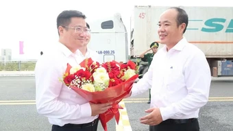 Đoàn đại biểu Thành ủy, Chính quyền nhân dân thành phố Đông Hưng (Trung Quốc) chúc mừng Quốc khánh nước Cộng hòa xã hội chủ nghĩa Việt Nam