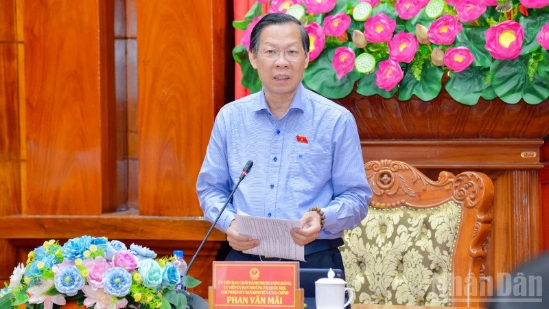 Đoàn giám sát của Quốc hội làm việc với tỉnh Đồng Tháp về thực hiện mục tiêu phấn đấu tăng trưởng “hai con số” Đoàn giám sát của Quốc hội làm việc với tỉnh Đồng Tháp về thực hiện mục tiêu phấn đấu tăng trưởng “hai con số”