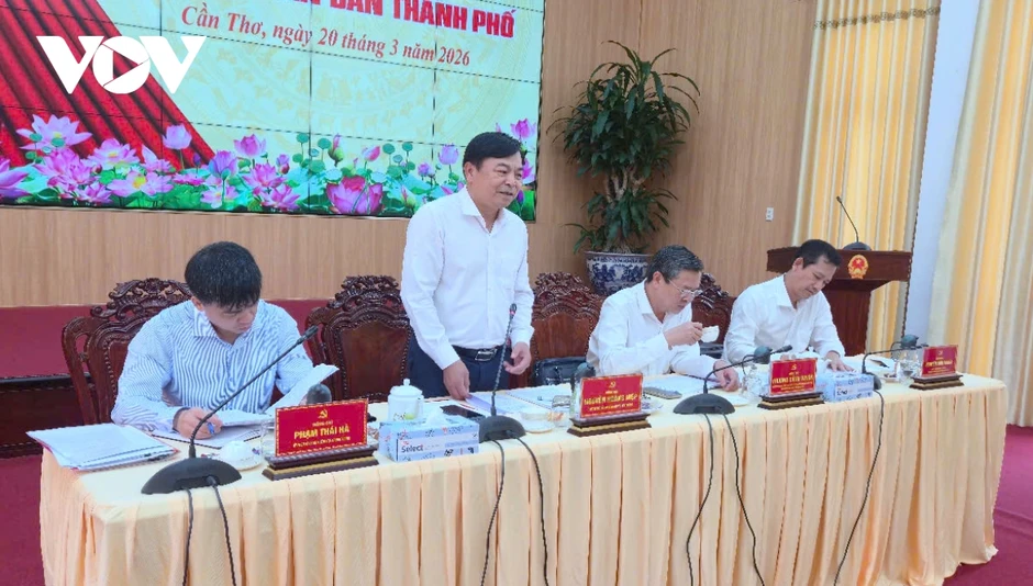 Đoàn kiểm tra của Bộ Chính trị làm việc với UBND TP Cần Thơ Đoàn kiểm tra của Bộ Chính trị làm việc với UBND TP Cần Thơ