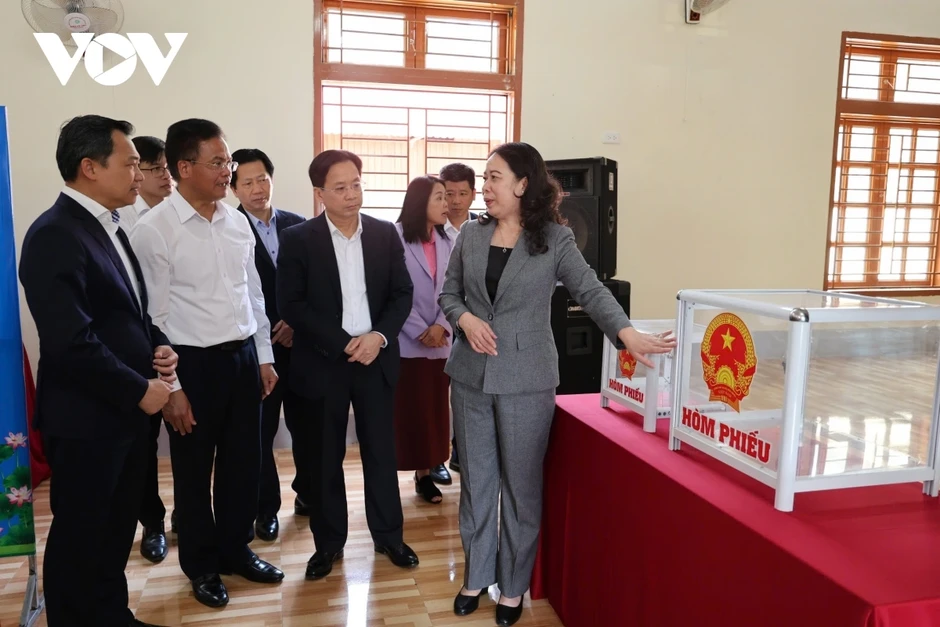 Đoàn kiểm tra, giám sát của Bộ Chính trị, Ban Bí thư làm việc tại Sơn La Đoàn kiểm tra, giám sát của Bộ Chính trị, Ban Bí thư làm việc tại Sơn La