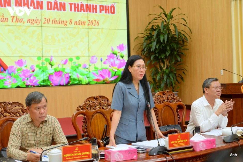 Đoàn Kiểm tra, giám sát của Bộ Chính trị làm việc với Thành phố Cần Thơ Đoàn Kiểm tra, giám sát của Bộ Chính trị làm việc với Thành phố Cần Thơ