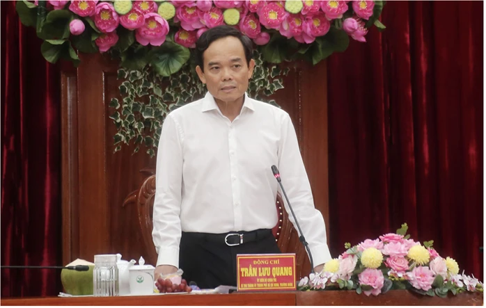 Đoàn kiểm tra, giám sát của Bộ Chính trị làm việc với Tỉnh uỷ Vĩnh Long Đoàn kiểm tra, giám sát của Bộ Chính trị làm việc với Tỉnh uỷ Vĩnh Long