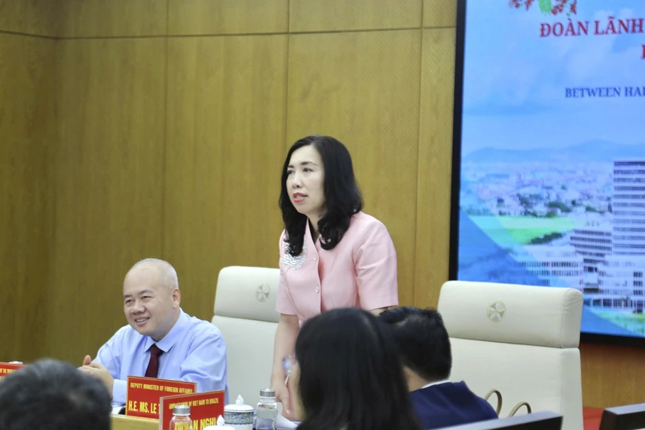 Đoàn Lãnh sự danh dự Việt Nam ở nước ngoài thăm và làm việc tại TP Hải Phòng Đoàn Lãnh sự danh dự Việt Nam ở nước ngoài thăm và làm việc tại TP Hải Phòng