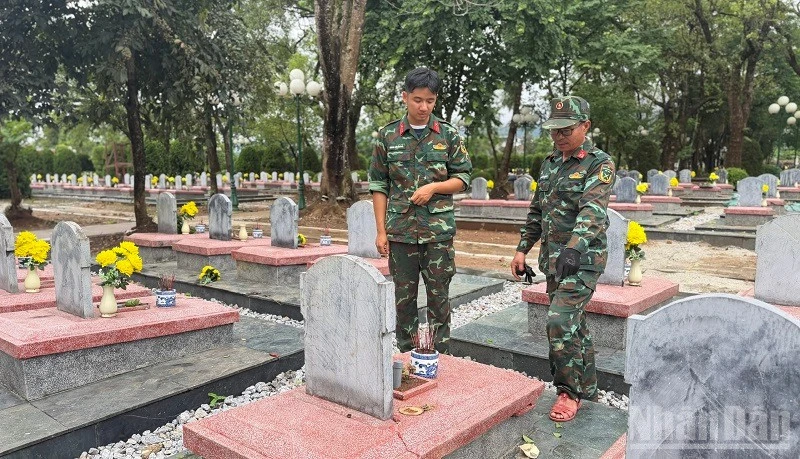 Đoàn Thanh niên Trường trung học phổ thông Thanh Nưa "tiếp sức" cán bộ, chiến sĩ đang thực hiện "Chiến dịch 500 ngày đêm" Đoàn Thanh niên Trường trung học phổ thông Thanh Nưa "tiếp sức" cán bộ, chiến sĩ đang thực hiện "Chiến dịch 500 ngày đêm"
