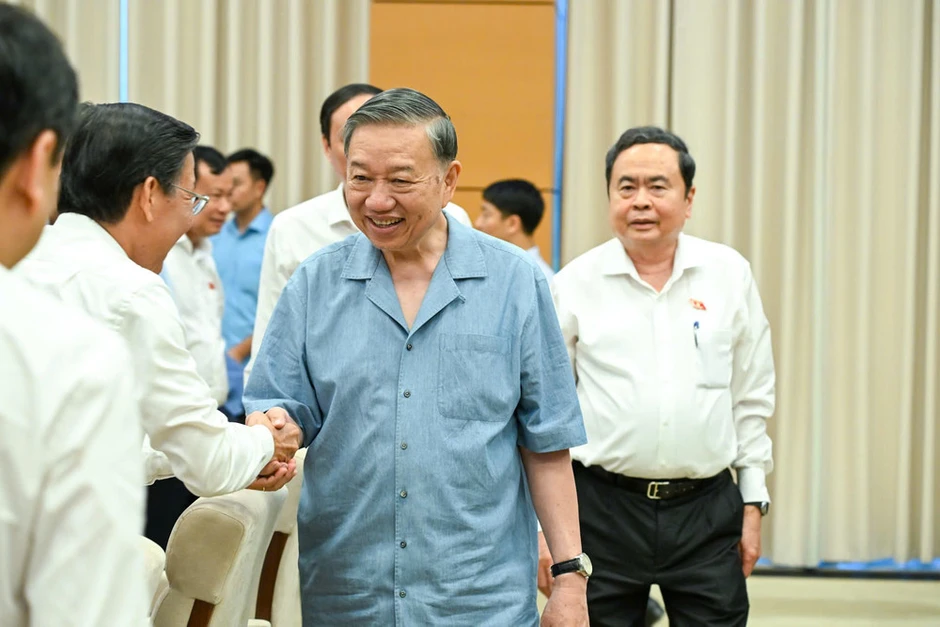 Đổi mới hơn nữa công tác lập pháp để chuyển mạnh sang tư duy kiến tạo Đổi mới hơn nữa công tác lập pháp để chuyển mạnh sang tư duy kiến tạo
