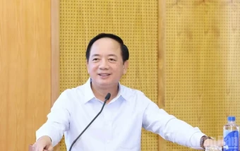 Đổi mới mạnh mẽ công tác chính trị, tư tưởng, góp phần xây dựng Đảng toàn diện