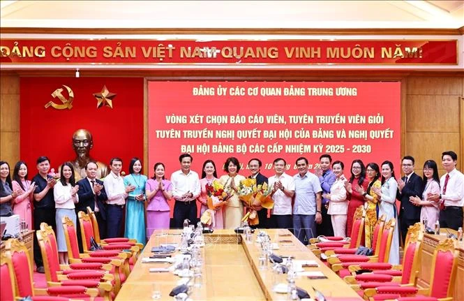 Đổi mới nội dung, phương thức tuyên truyền miệng về nghị quyết của Đảng Đổi mới nội dung, phương thức tuyên truyền miệng về nghị quyết của Đảng