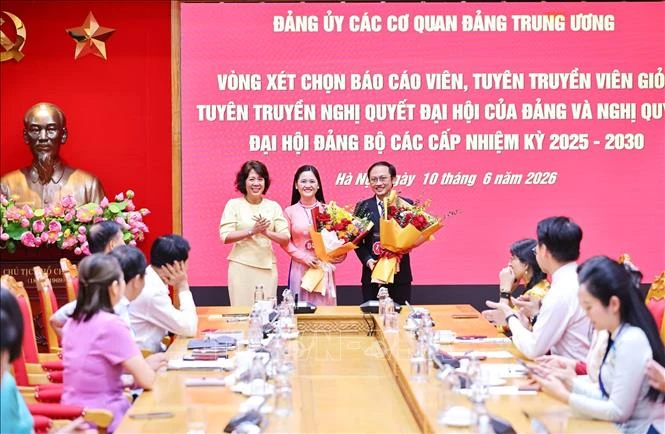 Đổi mới nội dung, phương thức tuyên truyền miệng về nghị quyết của Đảng Đổi mới nội dung, phương thức tuyên truyền miệng về nghị quyết của Đảng