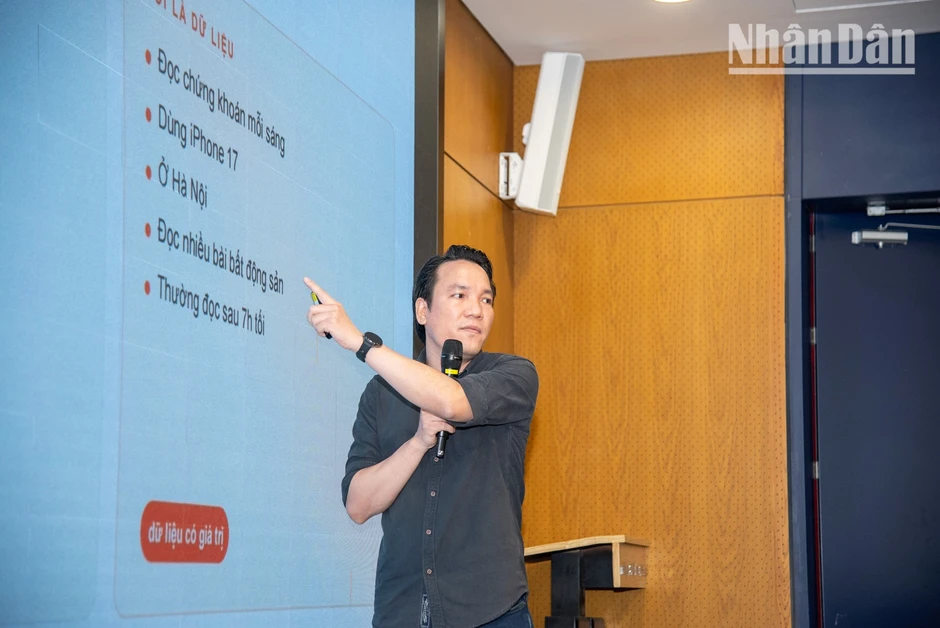 Đổi mới sáng tạo trong báo chí để phụng sự công chúng và kiến tạo niềm tin