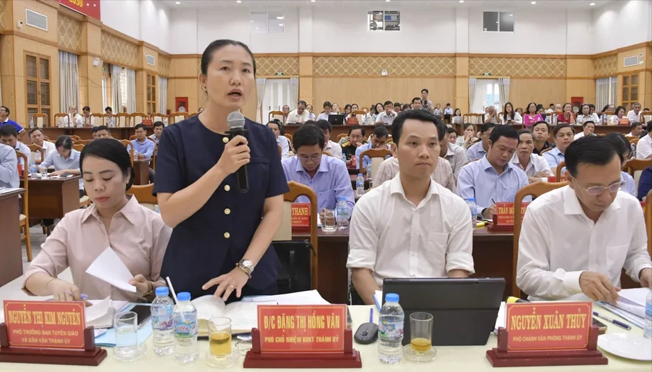 Đổi mới sinh hoạt chi bộ gắn với mô hình chính quyền địa phương 2 cấp