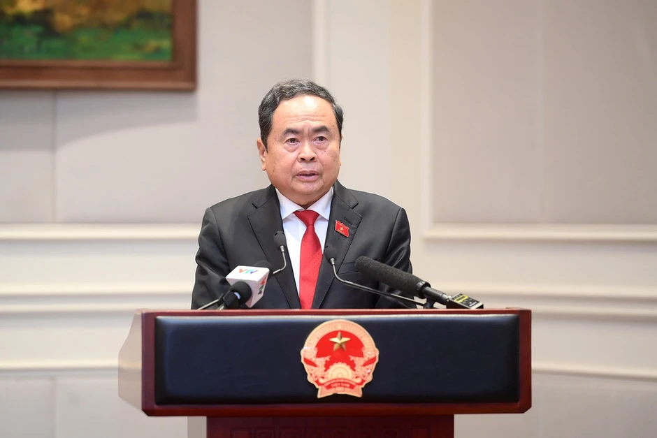 Đổi mới tư duy, hoàn thiện thể chế về công tác dân tộc, chính sách dân tộc Đổi mới tư duy, hoàn thiện thể chế về công tác dân tộc, chính sách dân tộc