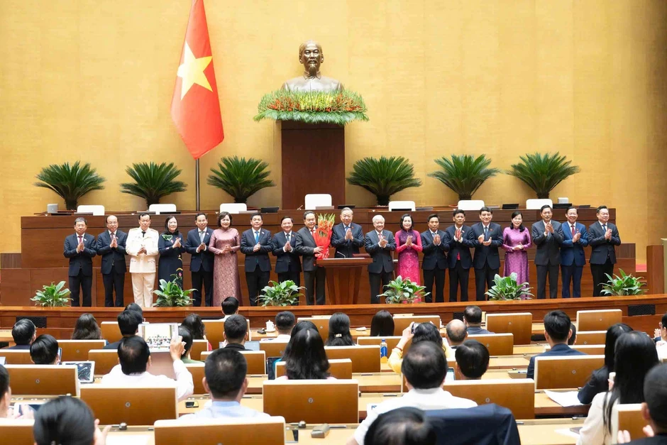 Đổi mới tư duy làm luật, kiến tạo phát triển Đổi mới tư duy làm luật, kiến tạo phát triển