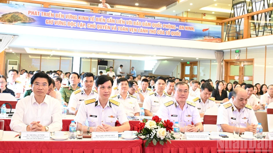 Đổi mới tuyên truyền biển, đảo, nâng cao trách nhiệm bảo vệ chủ quyền Đổi mới tuyên truyền biển, đảo, nâng cao trách nhiệm bảo vệ chủ quyền