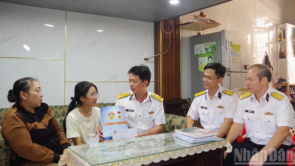 Đổi mới tuyên truyền biển, đảo, nâng cao trách nhiệm bảo vệ chủ quyền Đổi mới tuyên truyền biển, đảo, nâng cao trách nhiệm bảo vệ chủ quyền