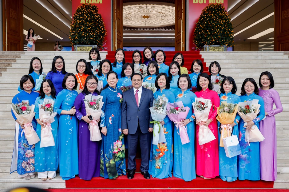 Đội ngũ nữ lãnh đạo có 21 ủy viên Trung ương và 3 ủy viên Bộ Chính trị, Ban Bí thư Đội ngũ nữ lãnh đạo có 21 ủy viên Trung ương và 3 ủy viên Bộ Chính trị, Ban Bí thư