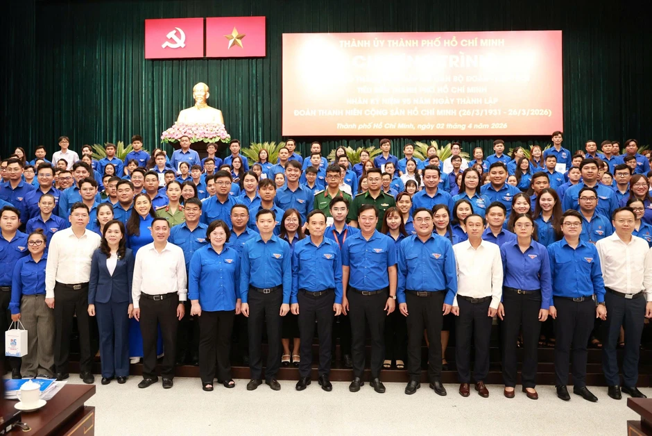Đối thoại với thanh niên, Bí thư Thành ủy TPHCM nói về tương lai thành phố Đối thoại với thanh niên, Bí thư Thành ủy TPHCM nói về tương lai thành phố
