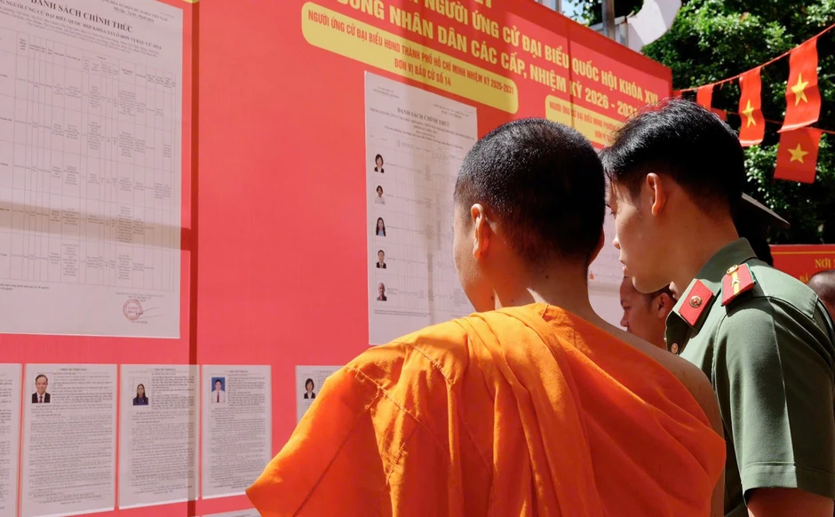 Đồng bào Chăm, Khmer tại TP Hồ Chí Minh thực hiện quyền công dân trong ngày bầu cử Đồng bào Chăm, Khmer tại TP Hồ Chí Minh thực hiện quyền công dân trong ngày bầu cử