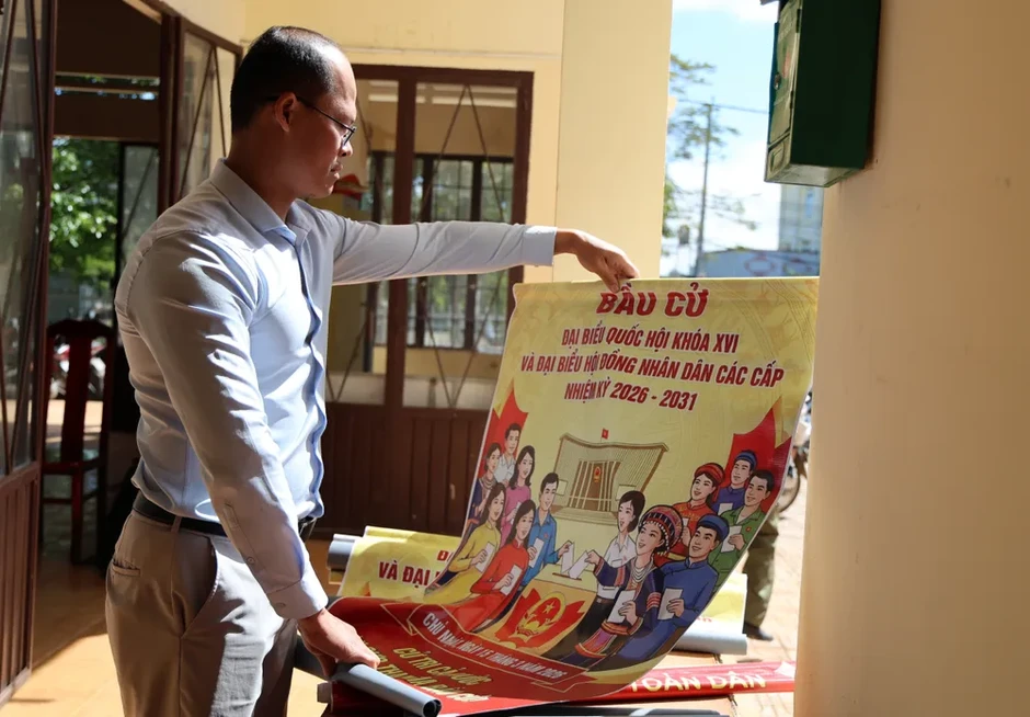 Đồng bào Tây Nguyên nô nức chuẩn bị cho "ngày hội toàn dân" Đồng bào Tây Nguyên nô nức chuẩn bị cho "ngày hội toàn dân"