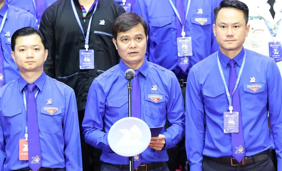 Đồng chí Bùi Quang Huy tái đắc cử Bí thư thứ nhất Trung ương Đoàn Đồng chí Bùi Quang Huy tái đắc cử Bí thư thứ nhất Trung ương Đoàn