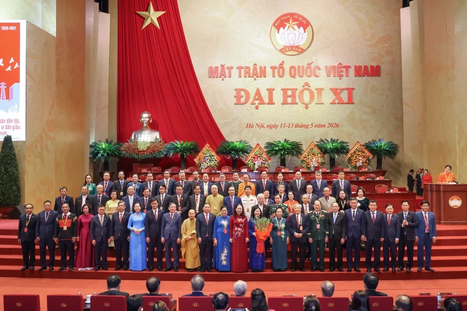 Đồng chí Bùi Thị Minh Hoài tiếp tục làm Chủ tịch Ủy ban Trung ương MTTQ Việt Nam khóa XI Đồng chí Bùi Thị Minh Hoài tiếp tục làm Chủ tịch Ủy ban Trung ương MTTQ Việt Nam khóa XI