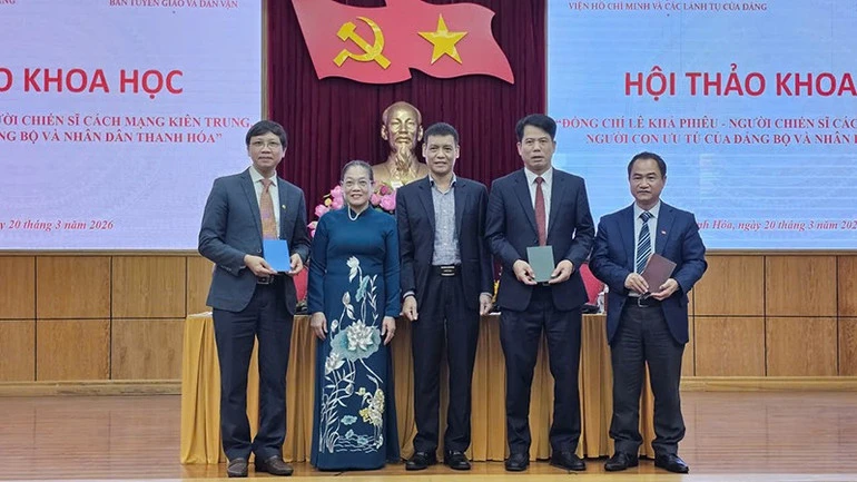 Đồng chí Lê Khả Phiêu - Người chiến sĩ cách mạng kiên trung, người con ưu tú của quê hương Thanh Hóa Đồng chí Lê Khả Phiêu - Người chiến sĩ cách mạng kiên trung, người con ưu tú của quê hương Thanh Hóa