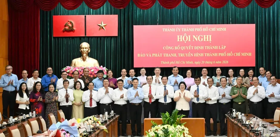 Đồng chí Lê Quốc Phong: Sự ra đời cơ quan Báo và Phát thanh, Truyền hình TPHCM là khởi đầu hành trình mới Đồng chí Lê Quốc Phong: Sự ra đời cơ quan Báo và Phát thanh, Truyền hình TPHCM là khởi đầu hành trình mới