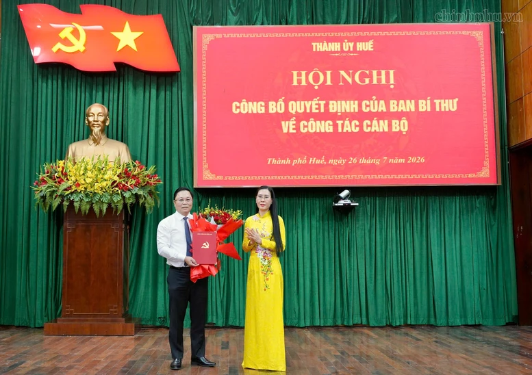 Đồng chí Lê Trí Thanh được bầu giữ chức Chủ tịch UBND TP Huế