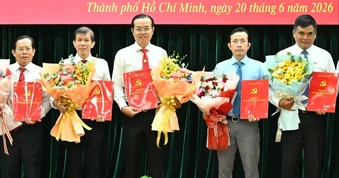 Đồng chí Lê Văn Minh làm Tổng Giám đốc Báo và Phát thanh, Truyền hình TPHCM