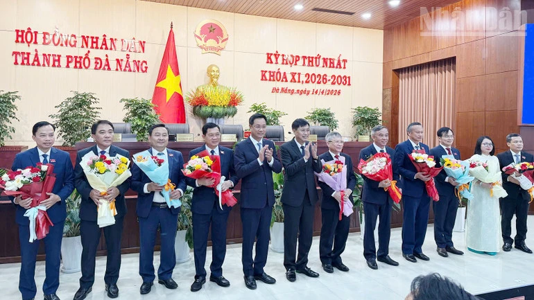 Đồng chí Nguyễn Mạnh Hùng giữ chức Chủ tịch Ủy ban nhân dân thành phố Đà Nẵng Đồng chí Nguyễn Mạnh Hùng giữ chức Chủ tịch Ủy ban nhân dân thành phố Đà Nẵng