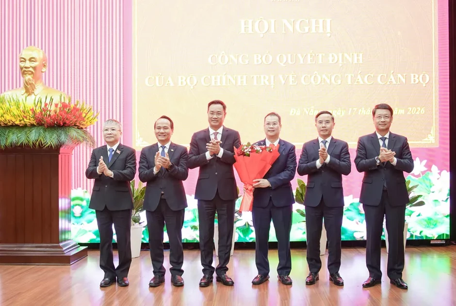 Đồng chí Nguyễn Mạnh Hùng giữ chức Phó Bí thư Thành ủy Đà Nẵng Đồng chí Nguyễn Mạnh Hùng giữ chức Phó Bí thư Thành ủy Đà Nẵng
