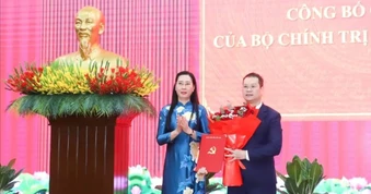 Đồng chí Nguyễn Mạnh Hùng giữ chức Phó Bí thư Thành ủy Đà Nẵng