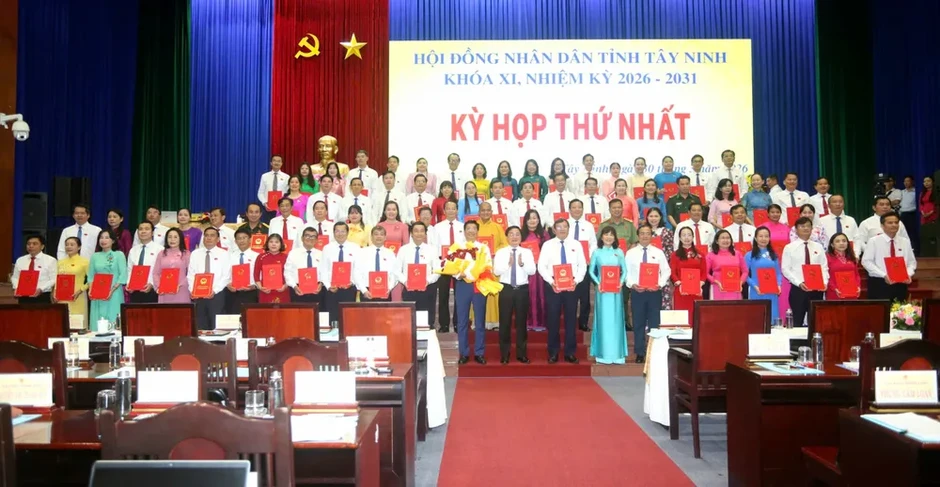 Đồng chí Nguyễn Mạnh Hùng tái đắc cử Chủ tịch HĐND tỉnh Tây Ninh Đồng chí Nguyễn Mạnh Hùng tái đắc cử Chủ tịch HĐND tỉnh Tây Ninh