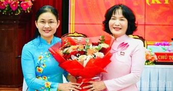 Đồng chí Nguyễn Thị Cát Tiên được bầu giữ chức Phó Chủ tịch Ủy ban nhân dân thành phố Đồng Nai
