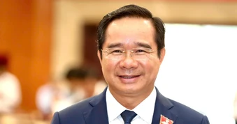 Đồng chí Nguyễn Văn Được tiếp tục được bầu giữ chức Chủ tịch Ủy ban nhân dân Thành phố Hồ Chí Minh