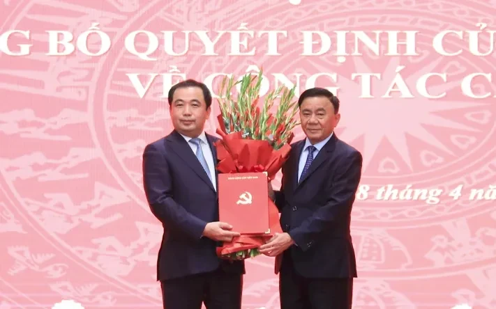Đồng chí Trần Đức Thắng làm Bí thư Thành ủy Hà Nội Đồng chí Trần Đức Thắng làm Bí thư Thành ủy Hà Nội
