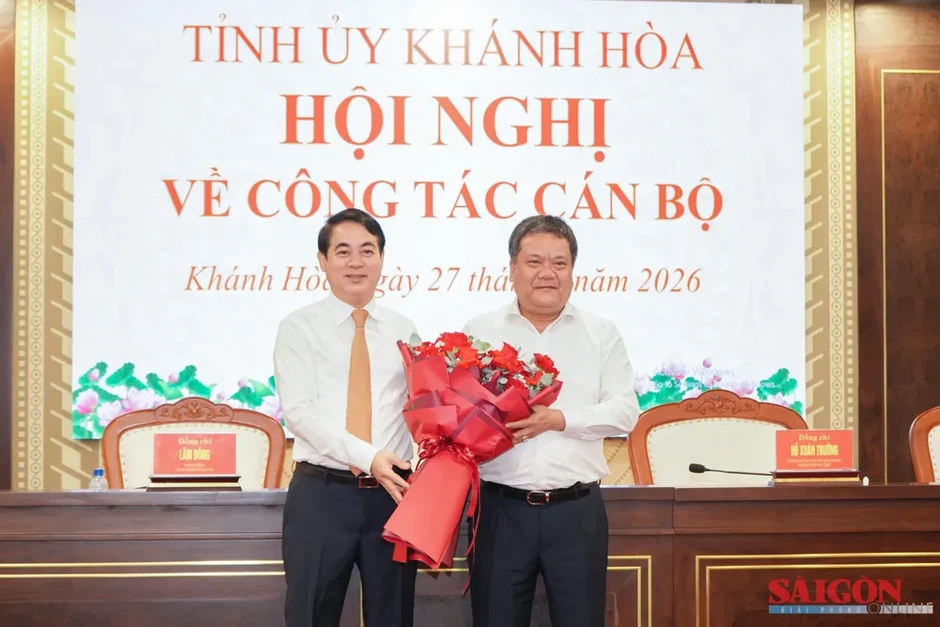 Đồng chí Trần Phong được bầu giữ chức Bí thư Tỉnh ủy Khánh Hòa Đồng chí Trần Phong được bầu giữ chức Bí thư Tỉnh ủy Khánh Hòa