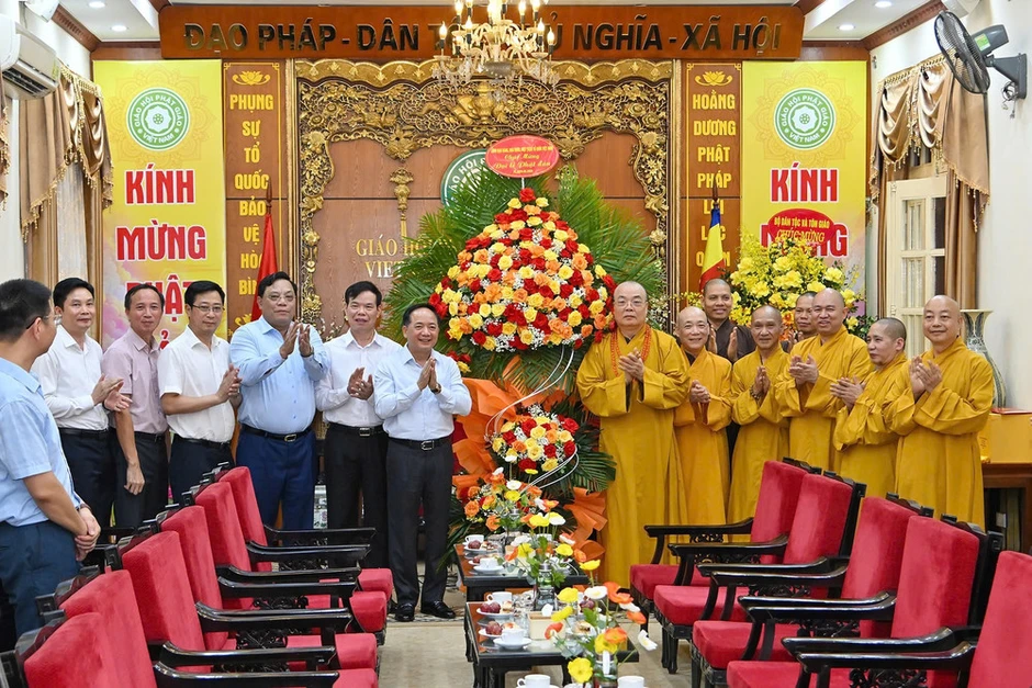 Đồng chí Trịnh Văn Quyết thăm, chúc mừng Trung ương Giáo hội Phật giáo Việt Nam Đồng chí Trịnh Văn Quyết thăm, chúc mừng Trung ương Giáo hội Phật giáo Việt Nam