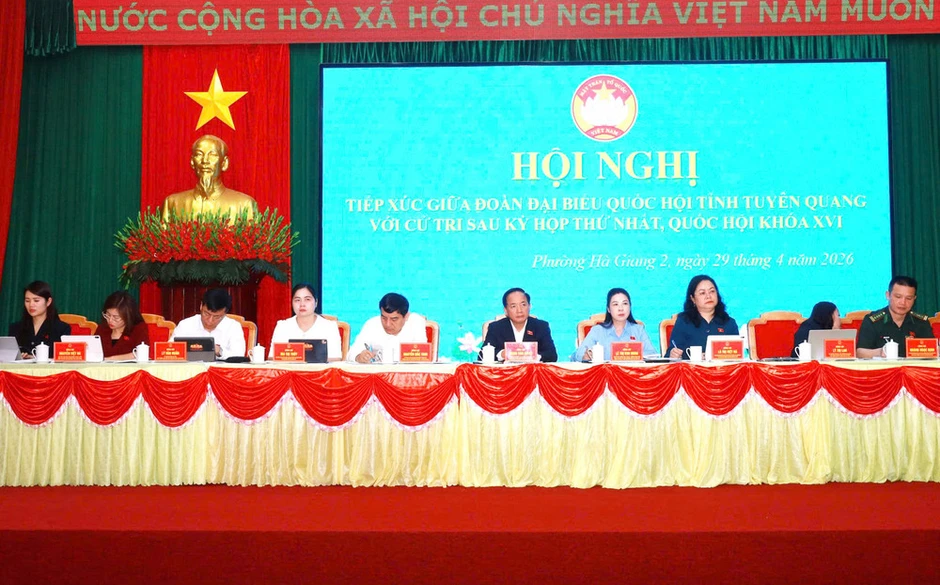 Đồng chí Trịnh Văn Quyết tiếp xúc cử tri tỉnh Tuyên Quang Đồng chí Trịnh Văn Quyết tiếp xúc cử tri tỉnh Tuyên Quang