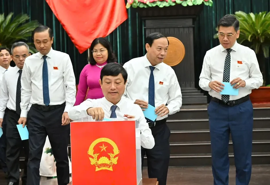 Đồng chí Trương Minh Huy Vũ giữ chức Phó Chủ tịch UBND TPHCM